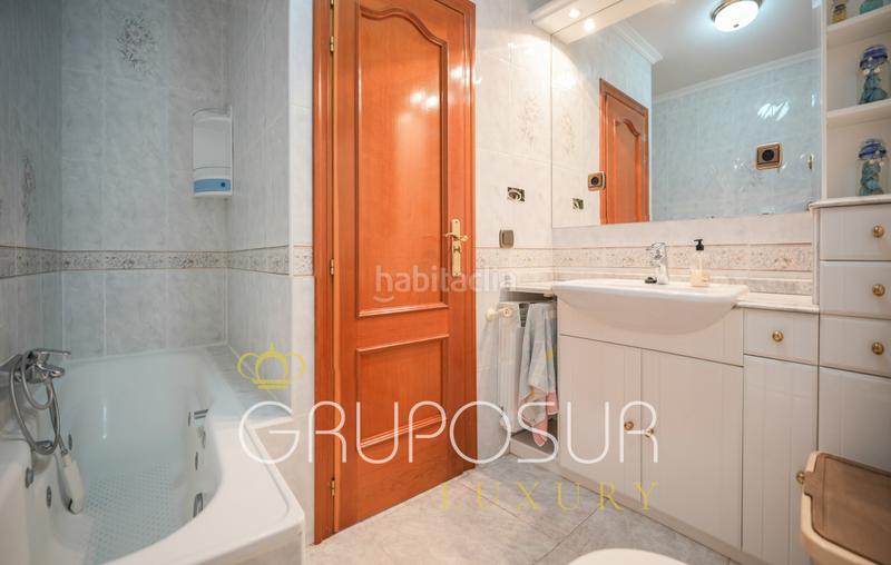 Foto bfa4dbcc-6b43-4b83-b10c-c125973b9190. Chalet con camino riscaldamento parcheggio piscina in Boecillo