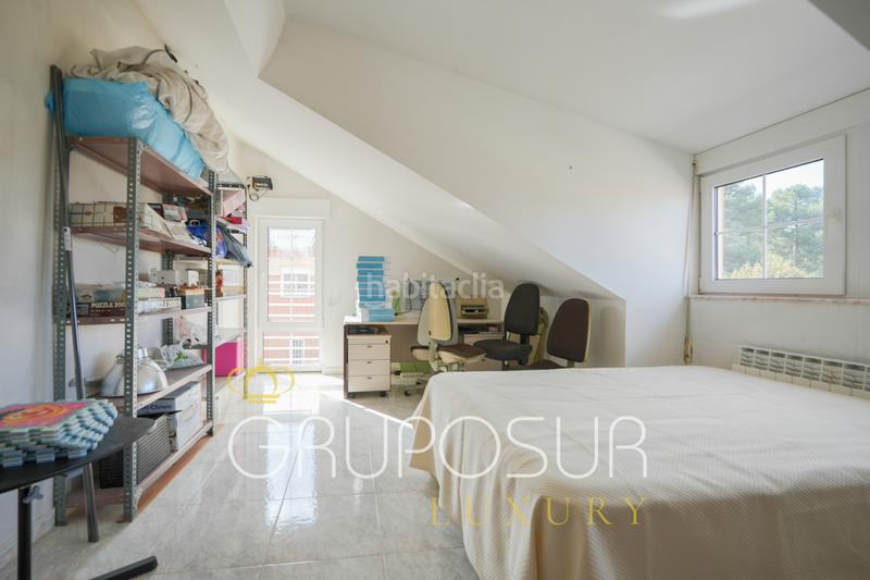 Foto c2c06d73-277b-42bb-9e7d-94f09da11157. Chalet con camino riscaldamento parcheggio piscina in Boecillo