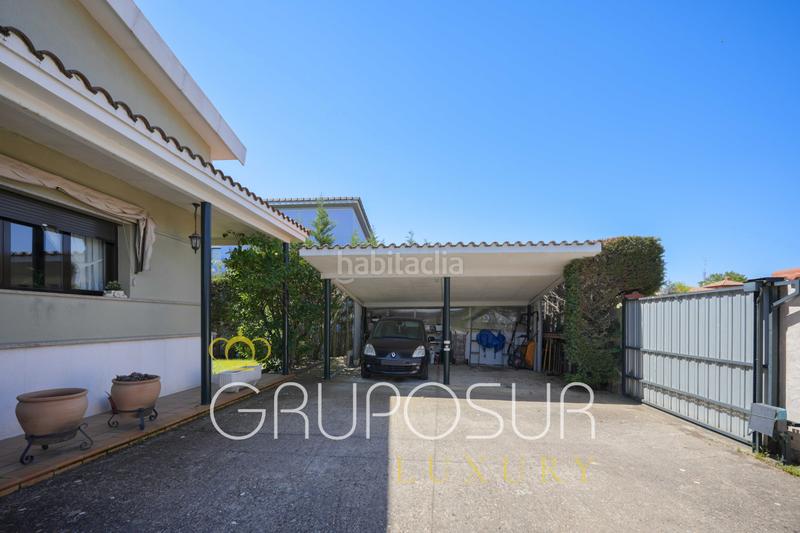 Foto 47c5dd3c-8325-4e0f-8d3c-37f8ec89b09c. Chalet en avenida Boecillo 74 exclusivo chalet con piscinas y zonas comunitarias en la urbanización pago la barca, , valladolid en Boecillo