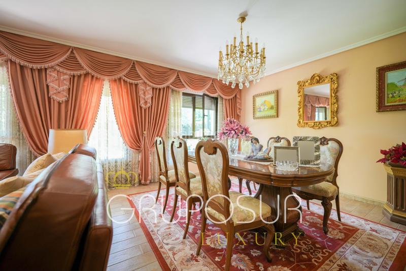 Foto 737669d2-b504-4230-a74d-e885bef0075b. Chalet en avenida Boecillo 74 exclusivo chalet con piscinas y zonas comunitarias en la urbanización pago la barca, , valladolid en Boecillo