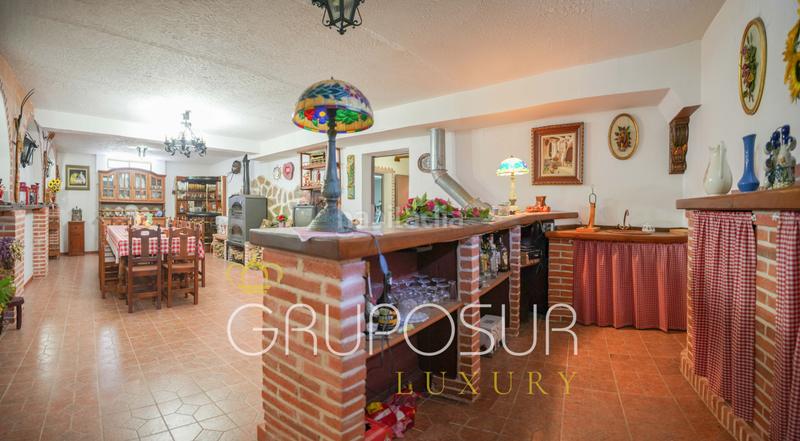 Foto 801b11fc-52af-4c40-aeea-bad1fb766514. Chalet en avenida Boecillo 74 exclusivo chalet con piscinas y zonas comunitarias en la urbanización pago la barca, , valladolid en Boecillo