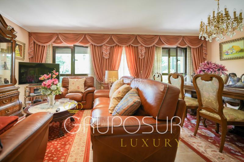 Foto d48006d7-07d6-4520-9c9f-6d2c86ec1362. Chalet en avenida Boecillo 74 exclusivo chalet con piscinas y zonas comunitarias en la urbanización pago la barca, , valladolid en Boecillo