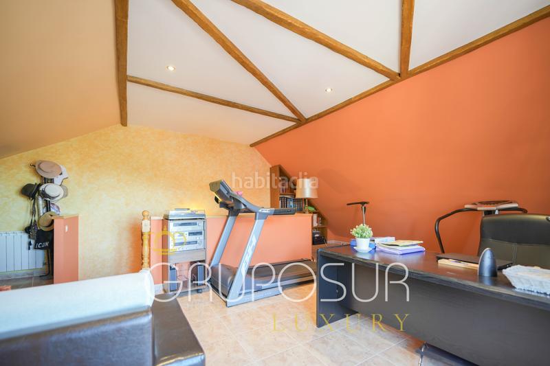 Foto 18a6a9b4-3928-45a7-9090-aca47aa0bfb5. Casa aparellada a calle fanega 5 a Cistérniga