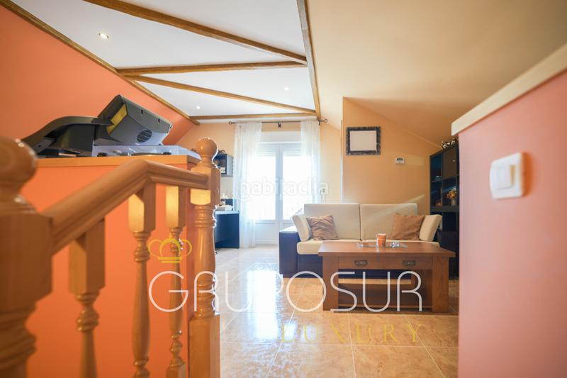 Foto 2cee0d8e-91e5-4752-807f-36e697f49191. Casa aparellada a calle fanega 5 a Cistérniga