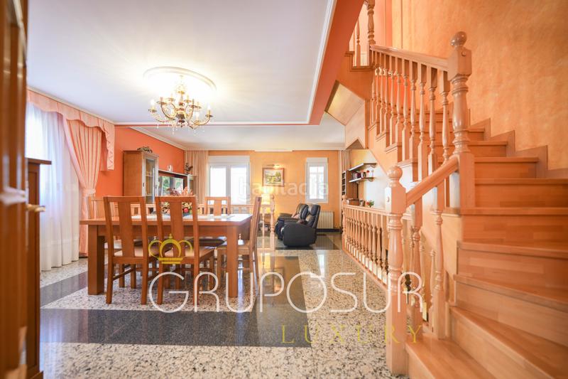 Foto 7074c72e-1b71-4435-90d6-51fb1512c34d. Casa aparellada a calle fanega 5 a Cistérniga