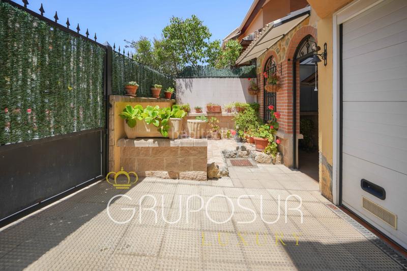 Foto 73cd9094-c7b1-431f-8348-74a88679b0ce. Casa aparellada a calle fanega 5 a Cistérniga