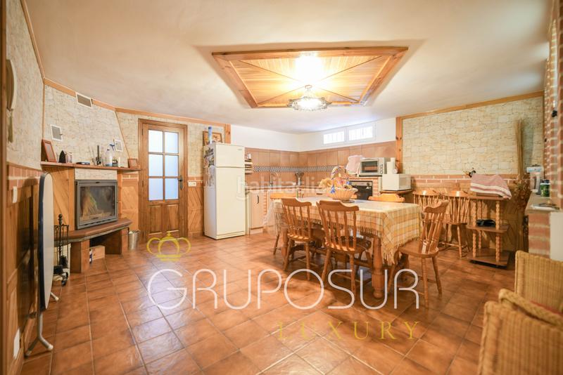 Foto f239a104-ec9e-480a-91f1-c1d175ee41ec. Casa aparellada a calle fanega 5 a Cistérniga