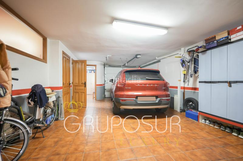 Foto f91fc04c-ef24-4439-9a1c-06fe00d9bc7c. Casa aparellada a calle fanega 5 a Cistérniga