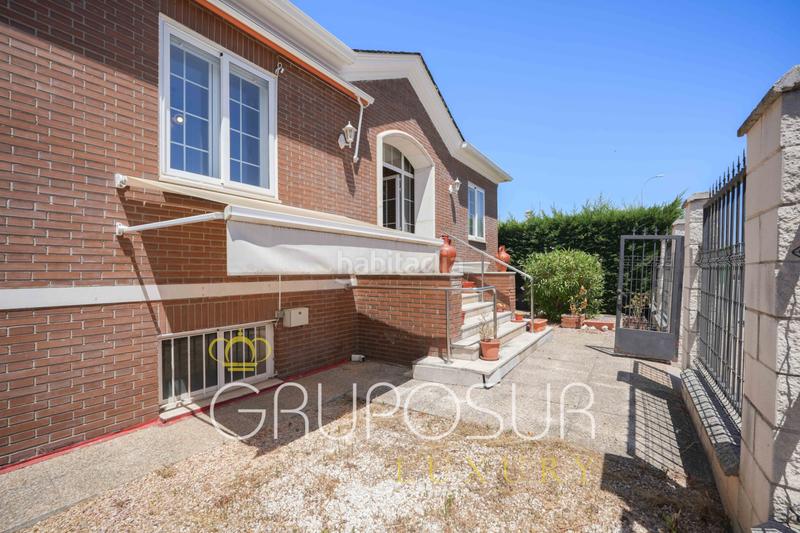 Foto 012c97ac-de9e-4bda-9a14-081ad8102058. Chalet in calle almendro 21 in Boecillo