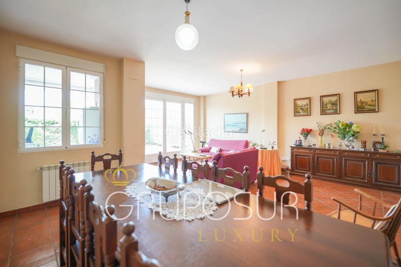 Foto 39b90d9b-07d3-4e3e-b9d1-87f770de59c7. Chalet in calle almendro 21 in Boecillo