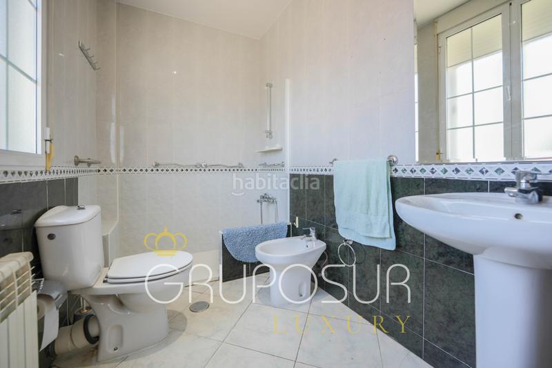 Foto 9081cc35-1967-4a7e-a15d-9b6e5d93357a. Chalet in calle almendro 21 in Boecillo