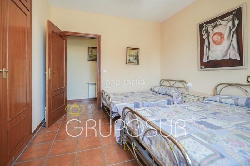 Foto c4ca8522-f5c7-44ad-9788-9fe6353a1cd6. Chalet in calle almendro 21 in Boecillo