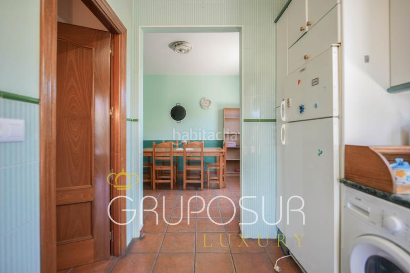 Foto c75660b0-aa95-4960-88d7-98728917eccb. Chalet in calle almendro 21 in Boecillo