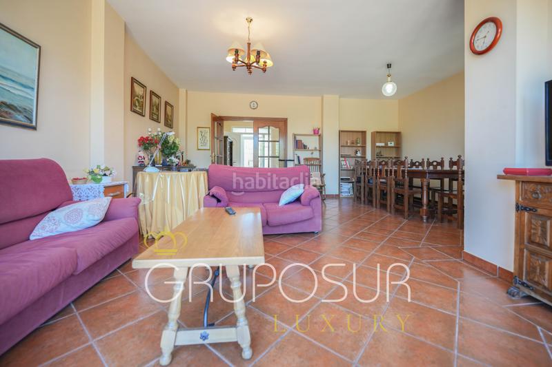 Foto f39193e6-3a9c-4ca3-890f-f27f33848add. Chalet in calle almendro 21 in Boecillo