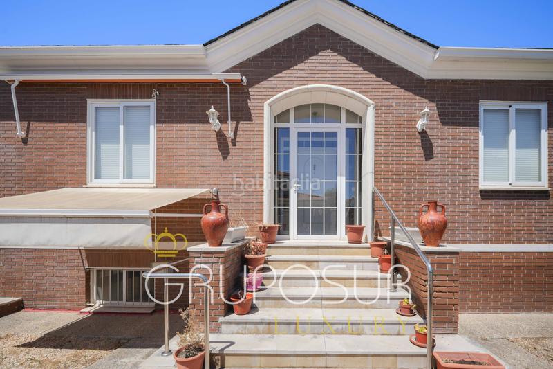 Foto fc858762-61b8-460a-ac6b-014d1cc12bb5. Chalet in calle almendro 21 in Boecillo