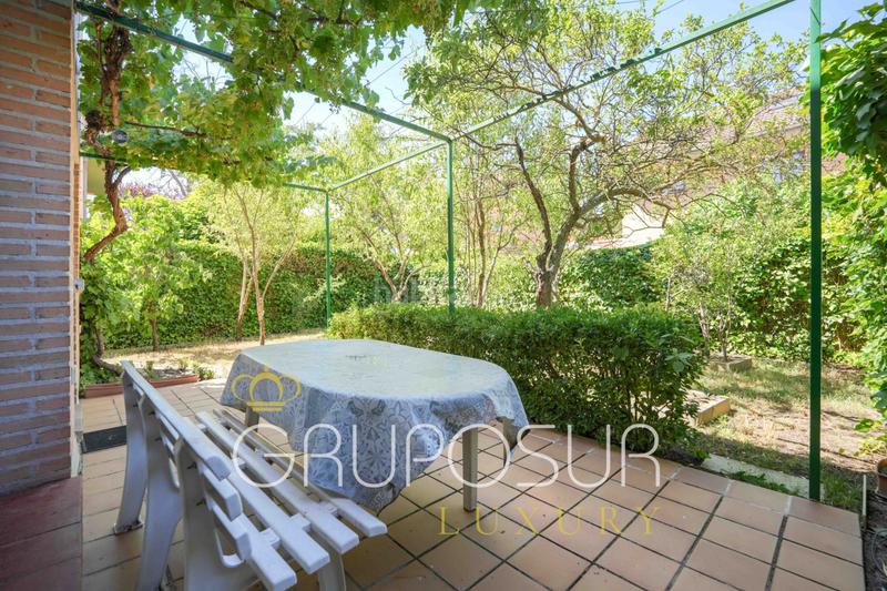 Foto 35d69f24-3811-4712-ac6e-6796574fb53e. Maison jumelée dans plaza nuevo mundo 1 dans Las Villas - Valparaiso - El Peral Valladolid