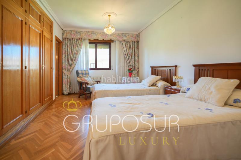 Foto 6a37e6ce-a988-4c70-9953-0d5795dff1ec. Maison jumelée dans plaza nuevo mundo 1 dans Las Villas - Valparaiso - El Peral Valladolid