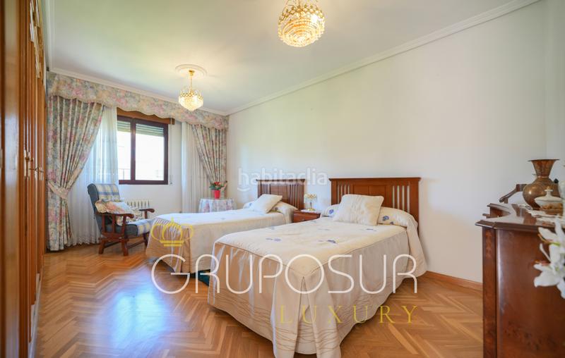 Foto 787f34ff-a98f-4a1c-ad9c-b999b4879e63. Maison jumelée dans plaza nuevo mundo 1 dans Las Villas - Valparaiso - El Peral Valladolid