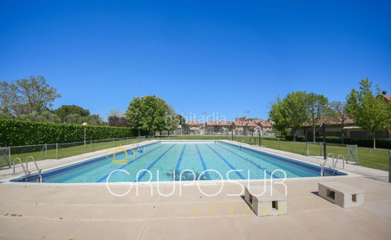 Foto b7d49f1e-6412-41e7-918b-f2f6d5c114bf. Maison jumelée dans plaza nuevo mundo 1 dans Las Villas - Valparaiso - El Peral Valladolid