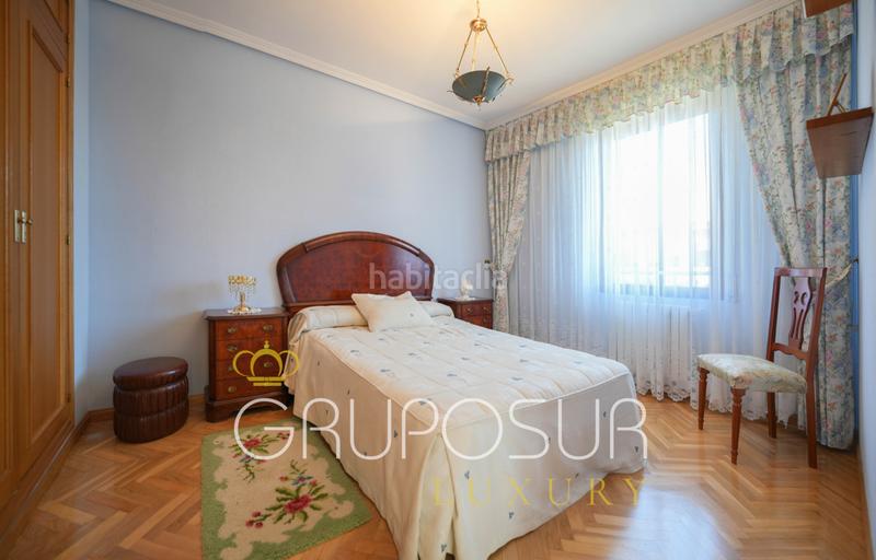 Foto c4283cc7-7f43-463b-83a5-155e80310009. Maison jumelée dans plaza nuevo mundo 1 dans Las Villas - Valparaiso - El Peral Valladolid