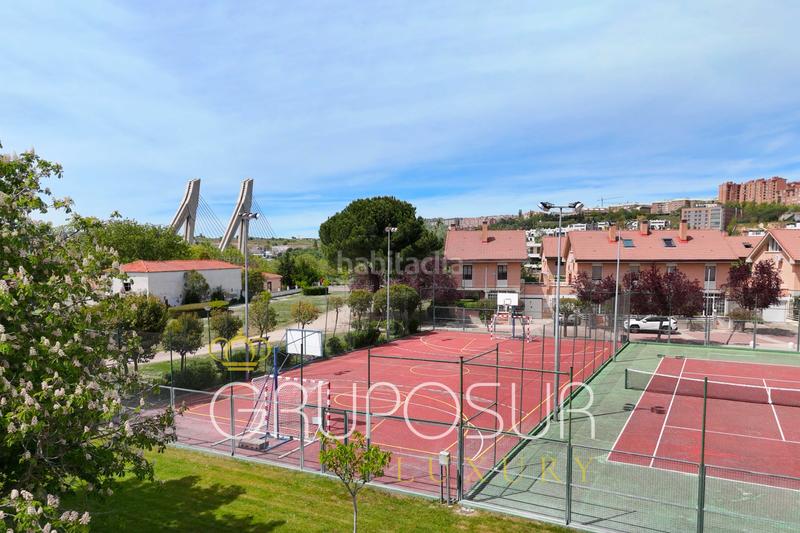 Foto f5c2302a-30f4-4083-bde7-7a4e06c1cee4. Maison jumelée dans plaza nuevo mundo 1 dans Las Villas - Valparaiso - El Peral Valladolid