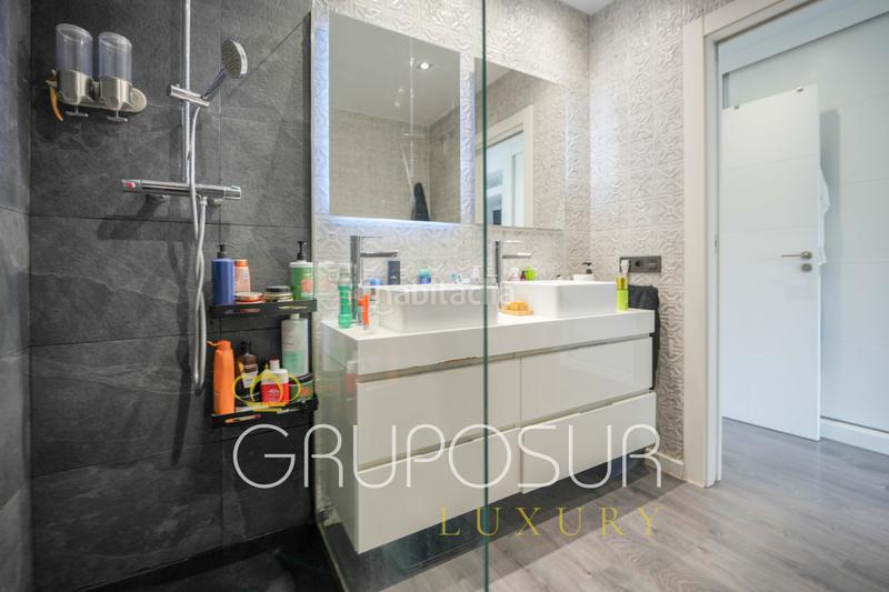 Foto 352bd8ac-0ea4-4ee4-b3db-7b99dc0e87bc. Casa adossada a calle de la fuente dEl Berrocal 16 a Valladolid