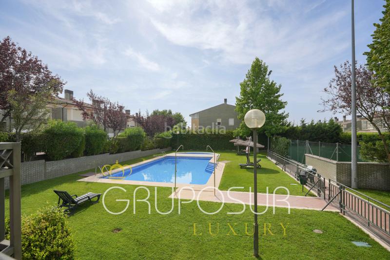 Foto 46ca7f60-bd43-4eb3-becb-601f2fdfcb2a. Casa adossada a calle de la fuente dEl Berrocal 16 a Valladolid