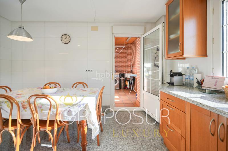 Foto 8c46d5d6-446f-45db-948f-12f18820b2dd. Chalet in calle encina 1 in Extrarradio Valladolid