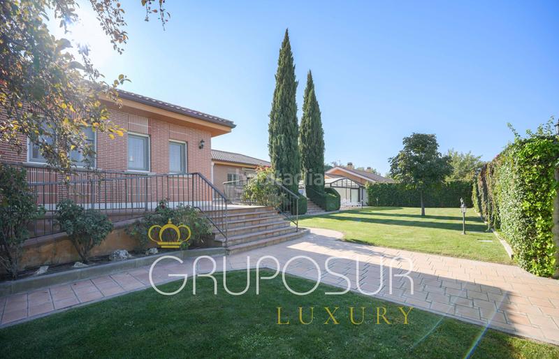 Foto 93137644-e0f4-4016-8df0-ed53a6e40d16. Chalet in calle encina 1 in Extrarradio Valladolid