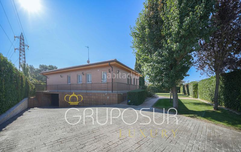 Foto b5d0c9d7-4728-41c6-8e30-ec825df8e2da. Chalet in calle encina 1 in Extrarradio Valladolid