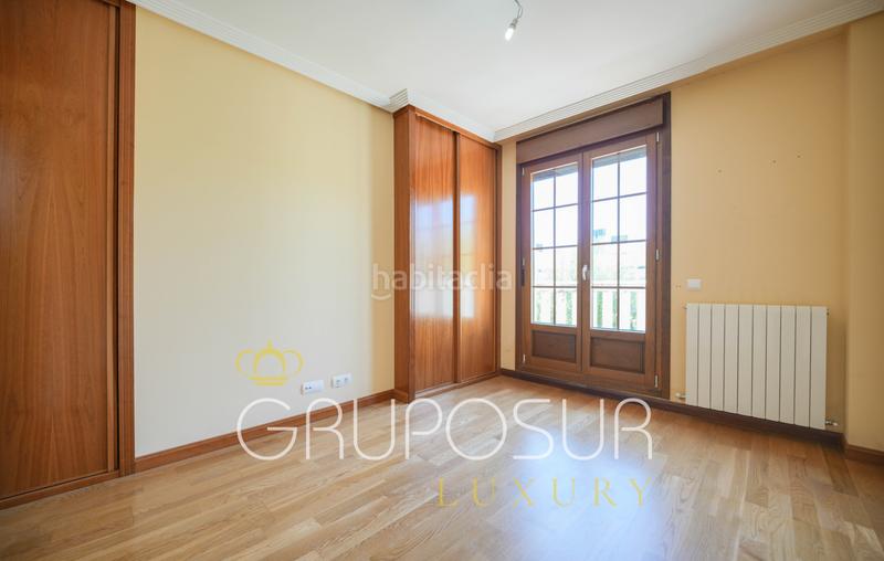 Foto 0678d630-6800-4efe-860d-b25fa7ad291f. Xalet a plaza ópera 16p a El Berrocal Valladolid