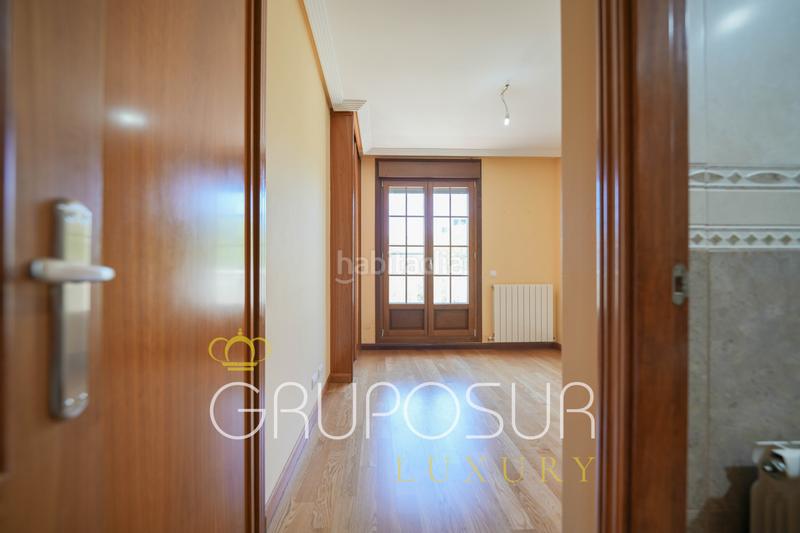 Foto 2adbe5a4-1b6a-4180-9aec-3035235b10aa. Xalet a plaza ópera 16p a El Berrocal Valladolid