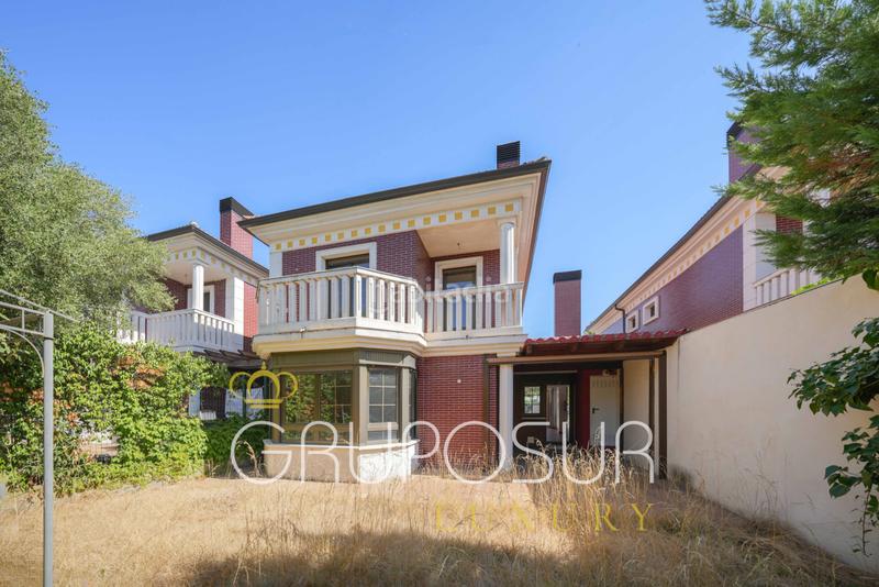 Foto 42d01504-c9fb-4062-ac73-4925bc13f32f. Xalet a plaza ópera 16p a El Berrocal Valladolid