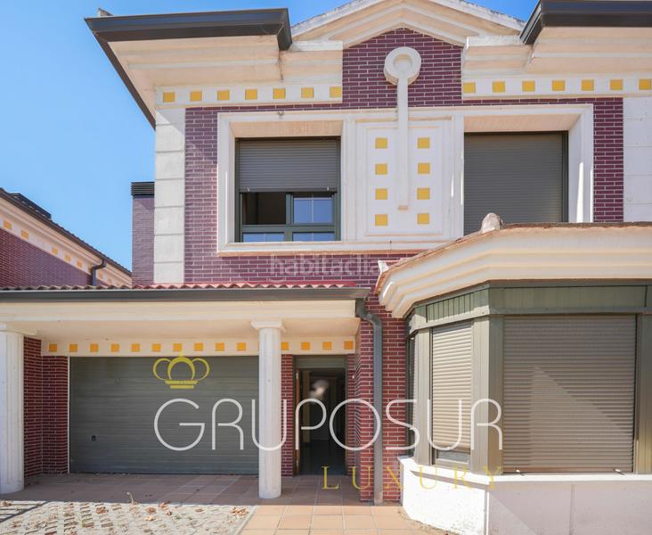 Foto ee55a6e4-3c99-48bb-ae9d-1bad5081abb0. Xalet a plaza ópera 16p a El Berrocal Valladolid