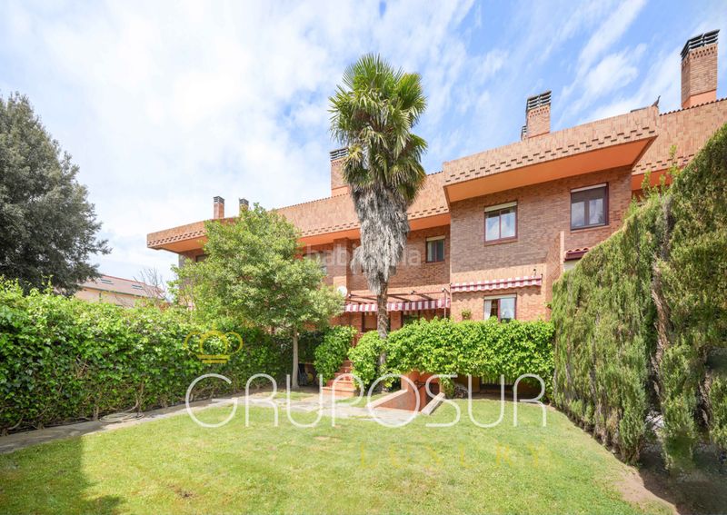 Foto 20cd7087-e104-43c1-a633-e178cb208654. Casa adossada a avenida entrepinos 1d a Simancas