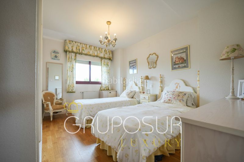 Foto 4b84bd7d-fb38-4865-bd34-dd3513073a3c. Casa adossada a avenida entrepinos 1d a Simancas