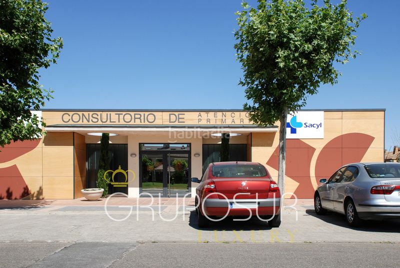 Foto 6b68a475-5c0f-4e42-8a66-48990bde7996. Casa adossada a avenida entrepinos 1d a Simancas
