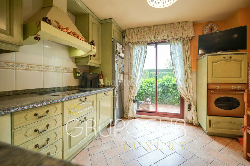 Foto 8c80c283-9a1d-4669-9248-7cf7bb548262. Casa adossada a avenida entrepinos 1d a Simancas