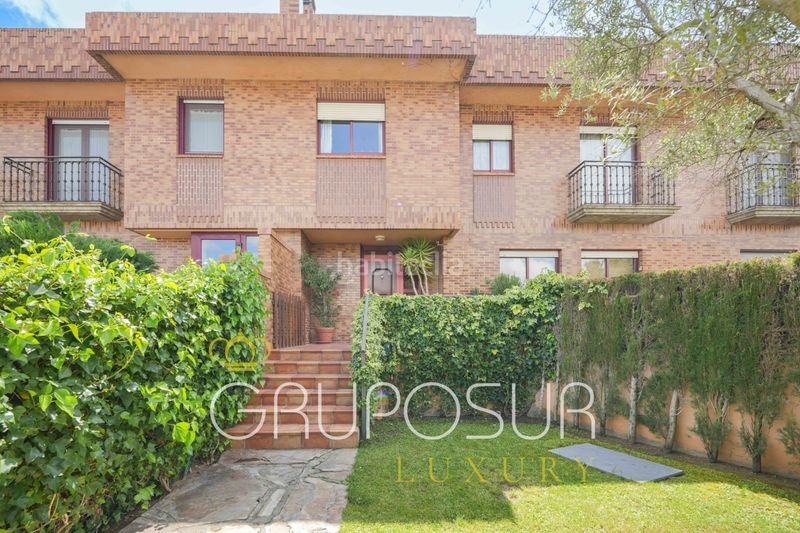 Foto ae12ad76-0898-491b-85c4-f7e5b34dcd47. Casa adossada a avenida entrepinos 1d a Simancas