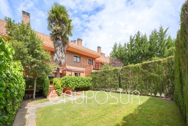 Foto b12ab661-467e-43d4-af86-65c115c8b0d5. Casa adossada a avenida entrepinos 1d a Simancas
