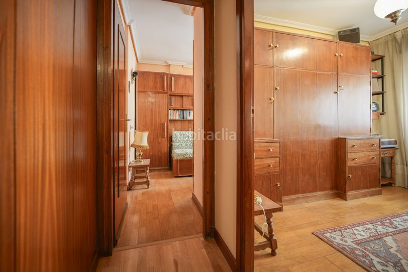 Foto a6399879-d0c1-48e9-8350-8ba156f03428. Pis a plaza colegio de santa cruz 6 a Centro Valladolid