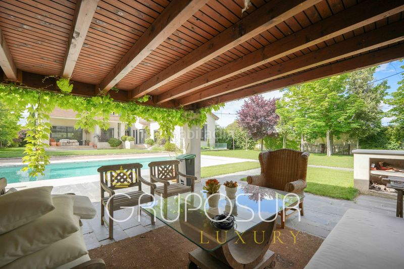 Foto 17cf5831-6dab-4f80-aa74-5aa297e45862. Chalet dans calle encina 10 dans Simancas