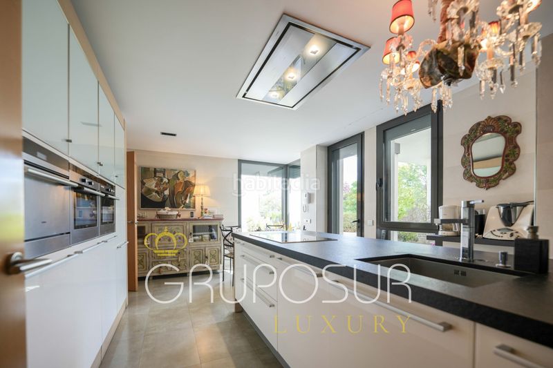 Foto 4245e34b-5a58-48d1-bef6-be88cfc469d2. Chalet dans calle encina 10 dans Simancas