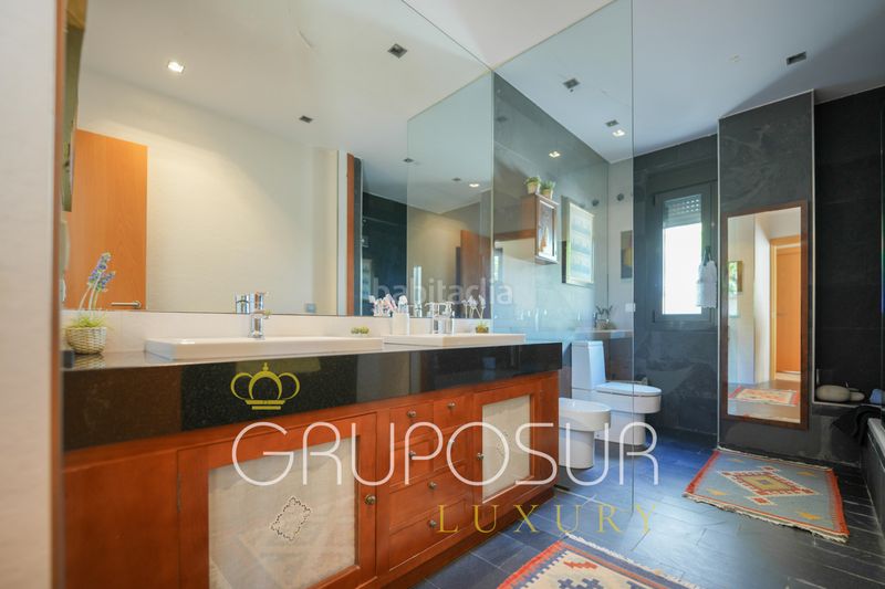 Foto 542d7781-0549-4d43-aef1-9a9c4a472874. Chalet dans calle encina 10 dans Simancas