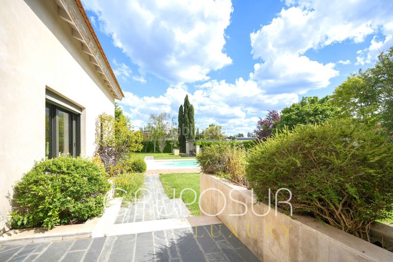 Foto 7be1827f-f2c7-4985-a665-05e92eafe728. Chalet dans calle encina 10 dans Simancas