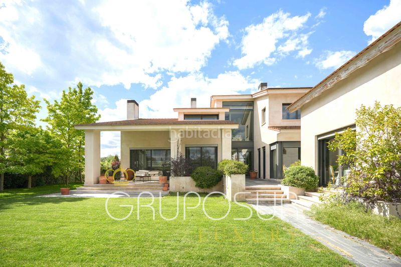 Foto ae087d44-24d3-4868-8c81-afca85404ba3. Chalet dans calle encina 10 dans Simancas