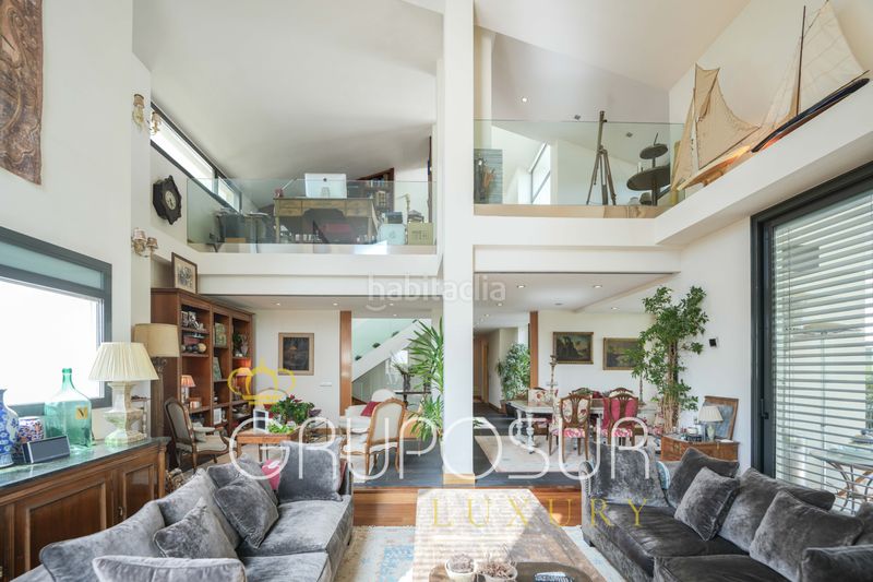 Foto f0c4e5bc-76a9-4025-bf28-9d186a21ab95. Chalet dans calle encina 10 dans Simancas