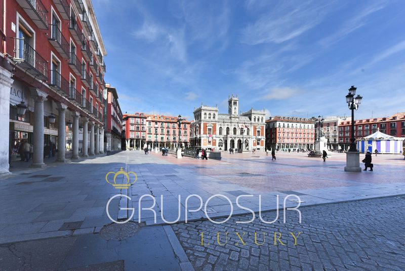 Foto 0a917273-2d3d-4926-95a0-fb6d27ea9465. Àtic a calle pasión 6 a Centro Valladolid
