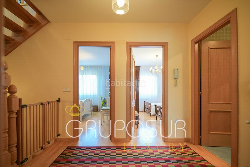 Foto 0ac4ca95-aee4-4e6b-acb2-6b4faadf2b1a. Casa adossada amb xemeneia calefacció aparcament a Boecillo