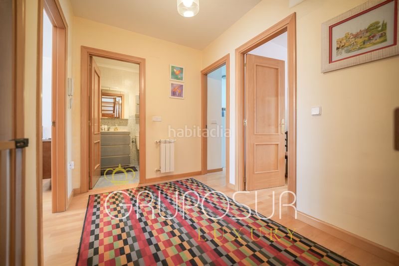 Foto 4ecdbd3f-33e9-4c3b-9ce8-fb002364ce4e. Casa adossada amb xemeneia calefacció aparcament a Boecillo